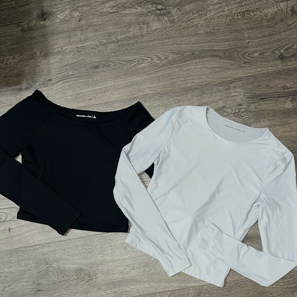 Abercrombie & Fitch Black and White Long Sleeve Tops